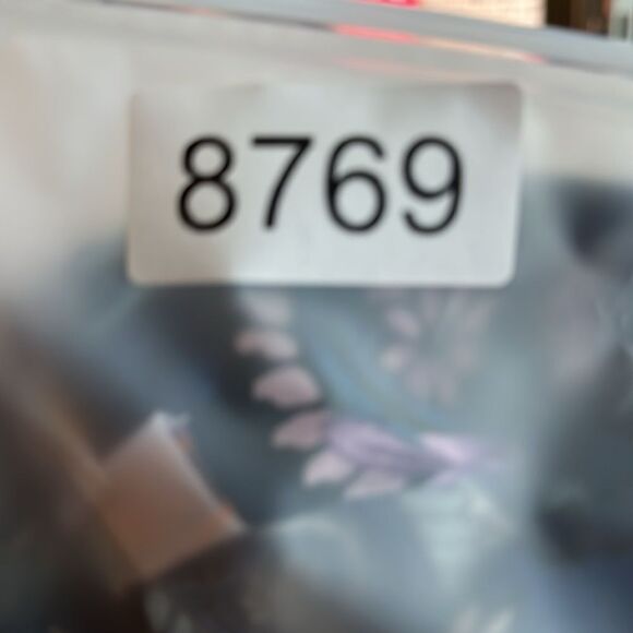 NWT LulaRoe Plus Size Roxanne Sleeveless Tank Shirt Blouse Blue/Purple Floral 3X - Picture 12 of 12